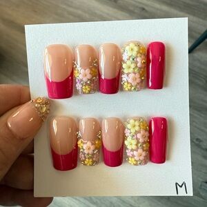 Pink Floral 3D Press-On Nail Set